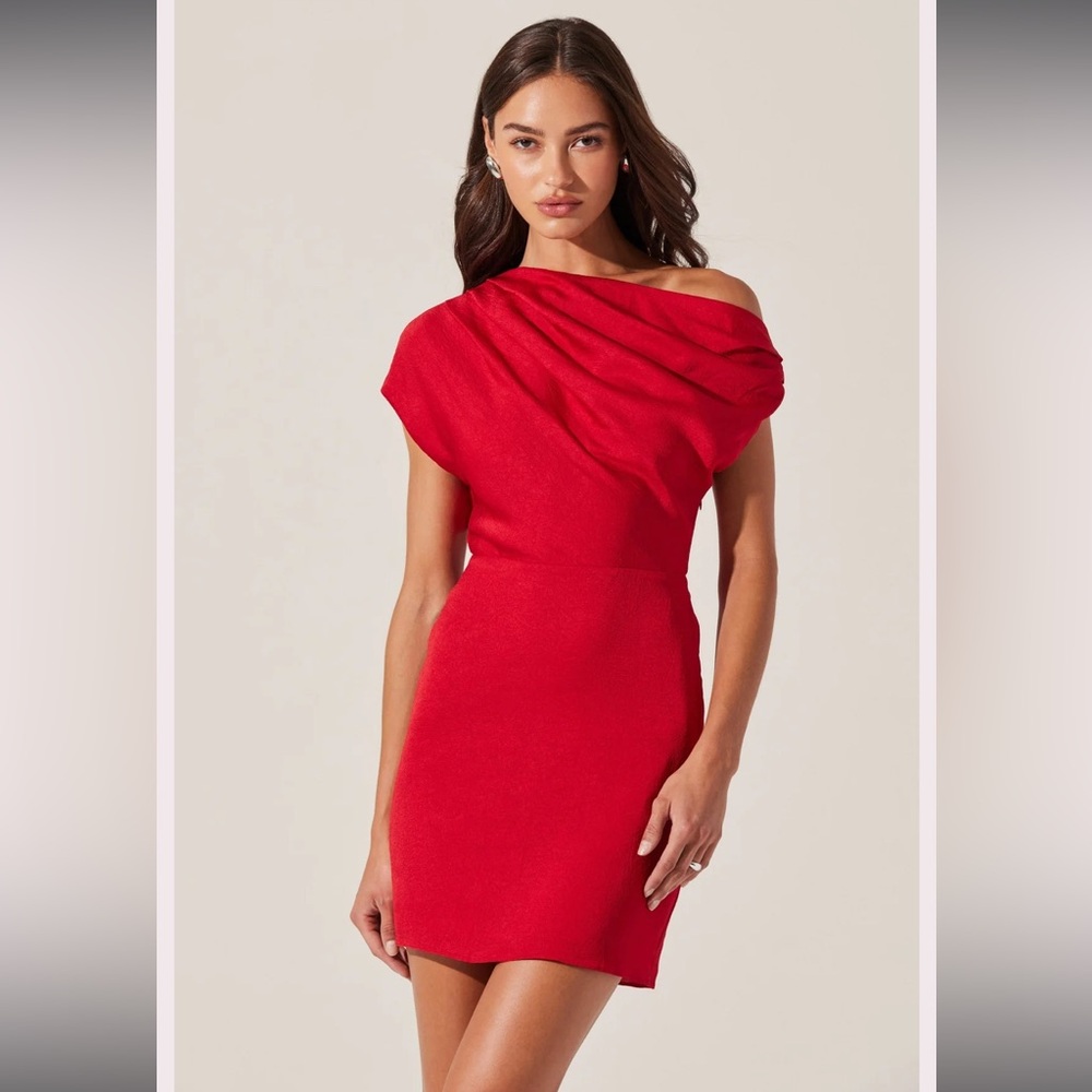 ASTR THE LABEL Red Draped Dress - Picture 2 of 6
